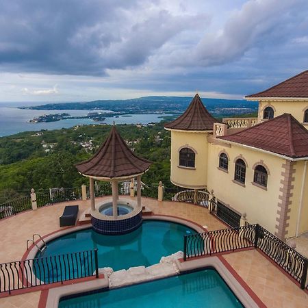Clarridge View Guesthouse Montego Bay Exteriör bild